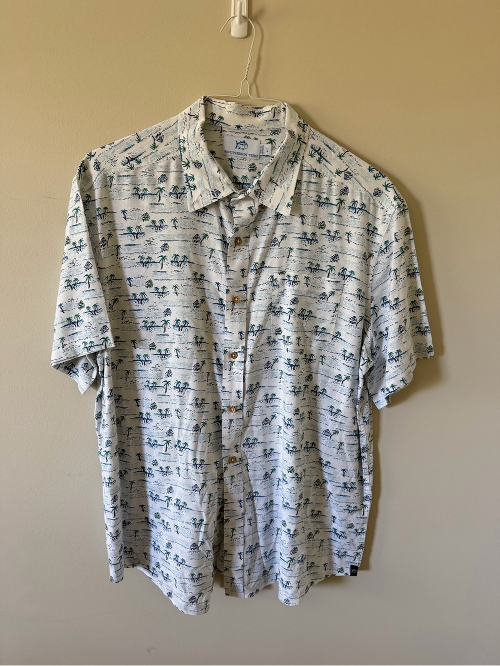 Southern Tide Hawaiian button down